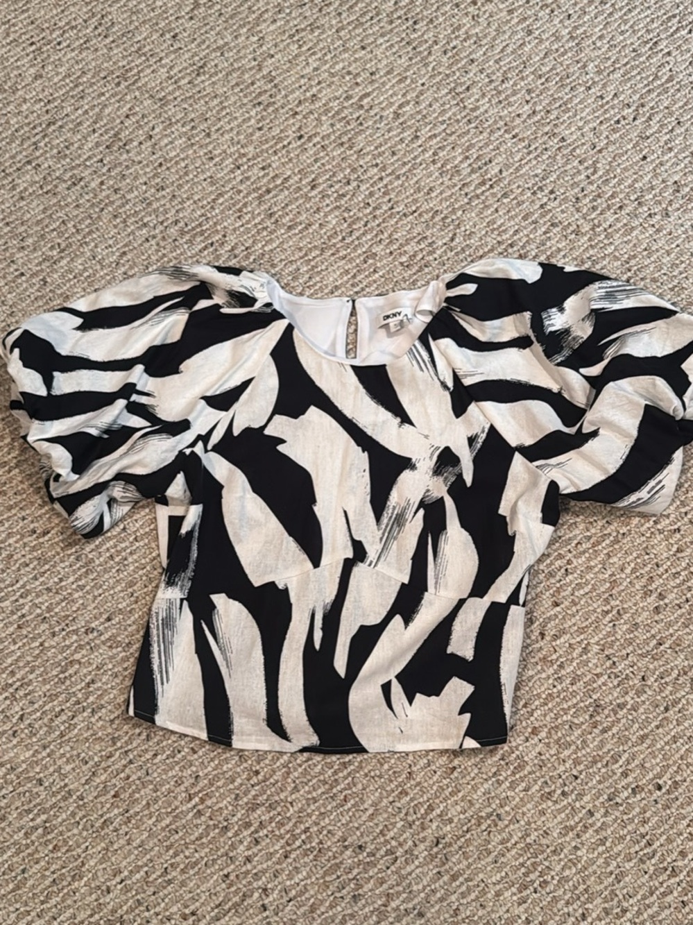 Dkny Black and White Abstract Puff Sleeve Top